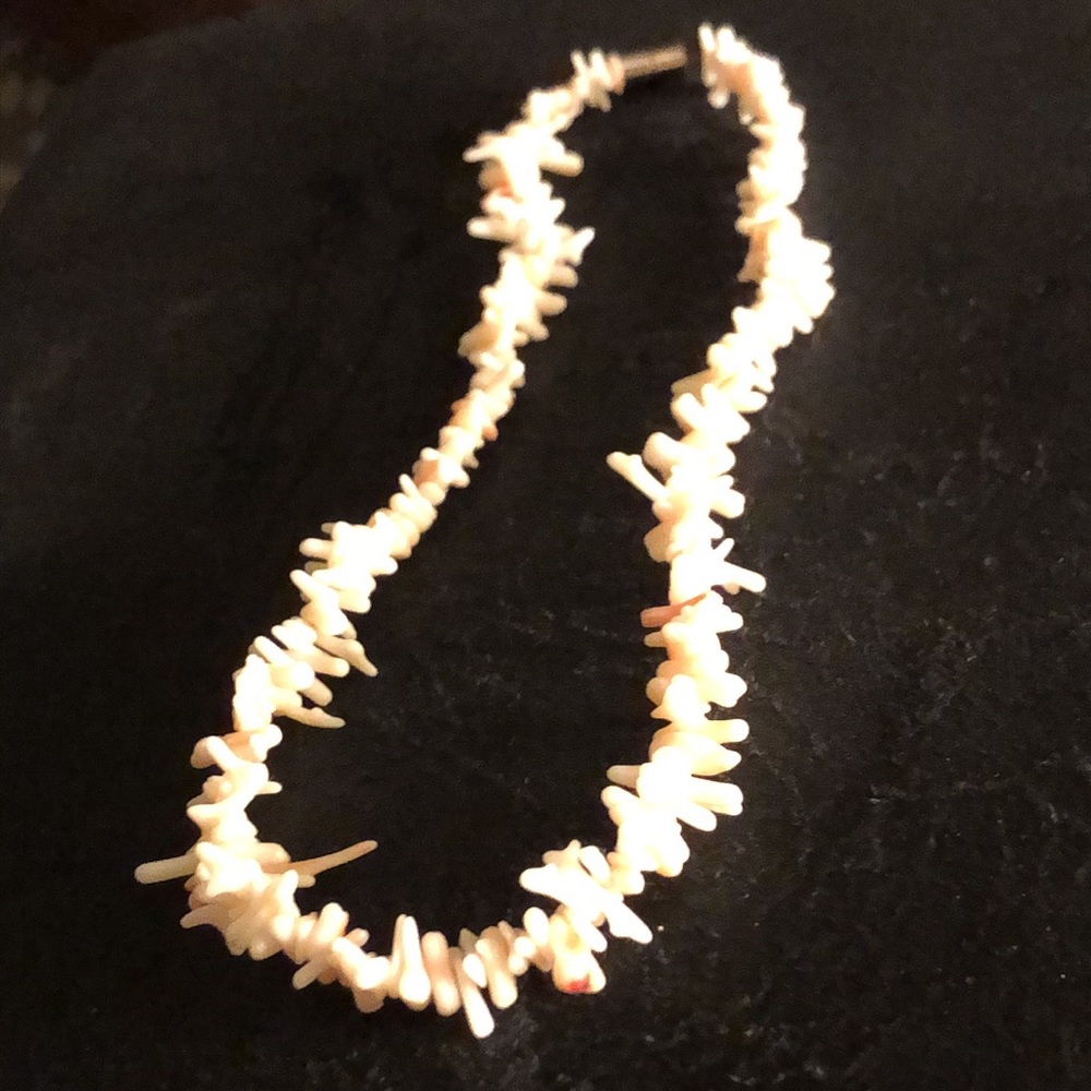 Vintage Natural Pink and White Branch Coral Necklace 17" 23 grams New condition